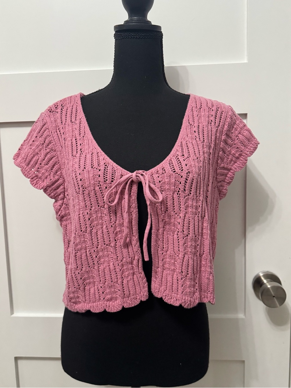 No Boundaries Pink Knit Tie-Front Crop Top